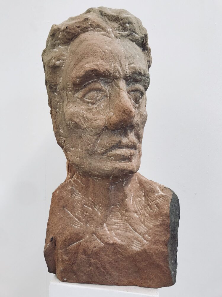 Porphyr, 2019, Sandstein, 25 × 20 × 60 cm